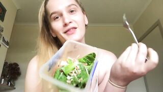 World’s Biggest Narcissistic Eats CAESER SALAD