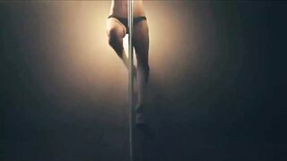 SEXY GIRL POLE DANCE