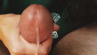 How many Licks does it Take: Slo-mo of Uni Girl Licking to Finish