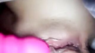 Rubbing my Juicy Pussy and Cumming!