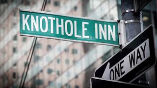 KNOTHOLE INN