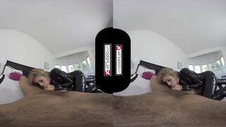 VR Sex With A Catwoman Carmen Caliente Only on VRCosplayX