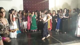 jiya khan mujra dance - YouTube.MKV