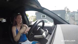 Cute Babe Masturbates In Her Vehicle