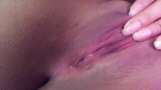 I masturbate very hot, I touch myself very sexy I'm very hot I want a rich cock inside me