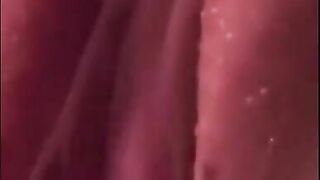 Turk Yakin cekim am surtme girme sikme. ASMR: Close up wet pussy sounds and girl moans.