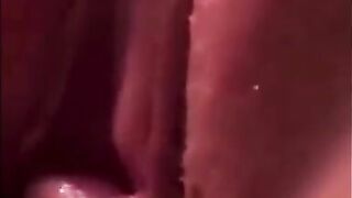 Turk Yakin cekim am surtme girme sikme. ASMR: Close up wet pussy sounds and girl moans.