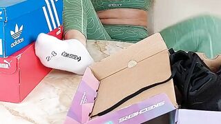 Sneaker unboxing and try on