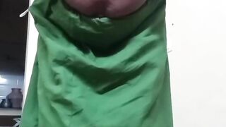 Tamil wife remove saree