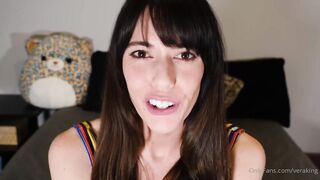 Youtuber Gets Surprise Facial While Giving Ahegao Tutorial (Vera King Freeuse Facial)