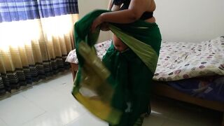 Sexy saree wearing tamil aunty fucks in hotel bed and cums a lot - Big Boobs (Hindi Audio)