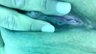 Hot mom plays with her pussy in tanning bed