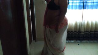 Indian desi saas ko jabardasti chudai Damad jab ghr jahdo lagay - MILF 55 year old hot mother-in-law fucked while clean