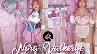 Nora Valkyrie RWBY cosplay