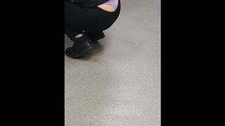 Step mom cleaning floor without panties get fucked by step son