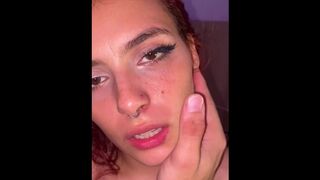 Pareja amateur apasionada / coño cremoso termina en orgasmo y squirt