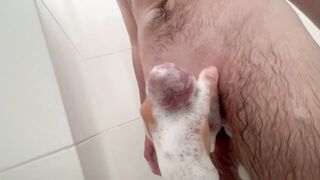 Taking a shower hidden from my parents with my friend taking the opportunity to masturbate and soap