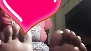 BBW Ebony shows toes and soles (w nail polish)