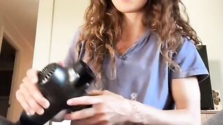 TikToker accidentally made pussy wet and cums with massage gun on Live