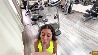 Quick Sex in the Gym - Risky Fuck