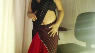 Desi Hot Girl Boobs Press Nude Sexy Show.