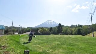 【個人撮影】北海道 バスローブ姿の可愛い彼女の喉奥で優しく包み込むフェラチオが気持ちいい彼氏目線の主観映像／Japanese amateur hentai